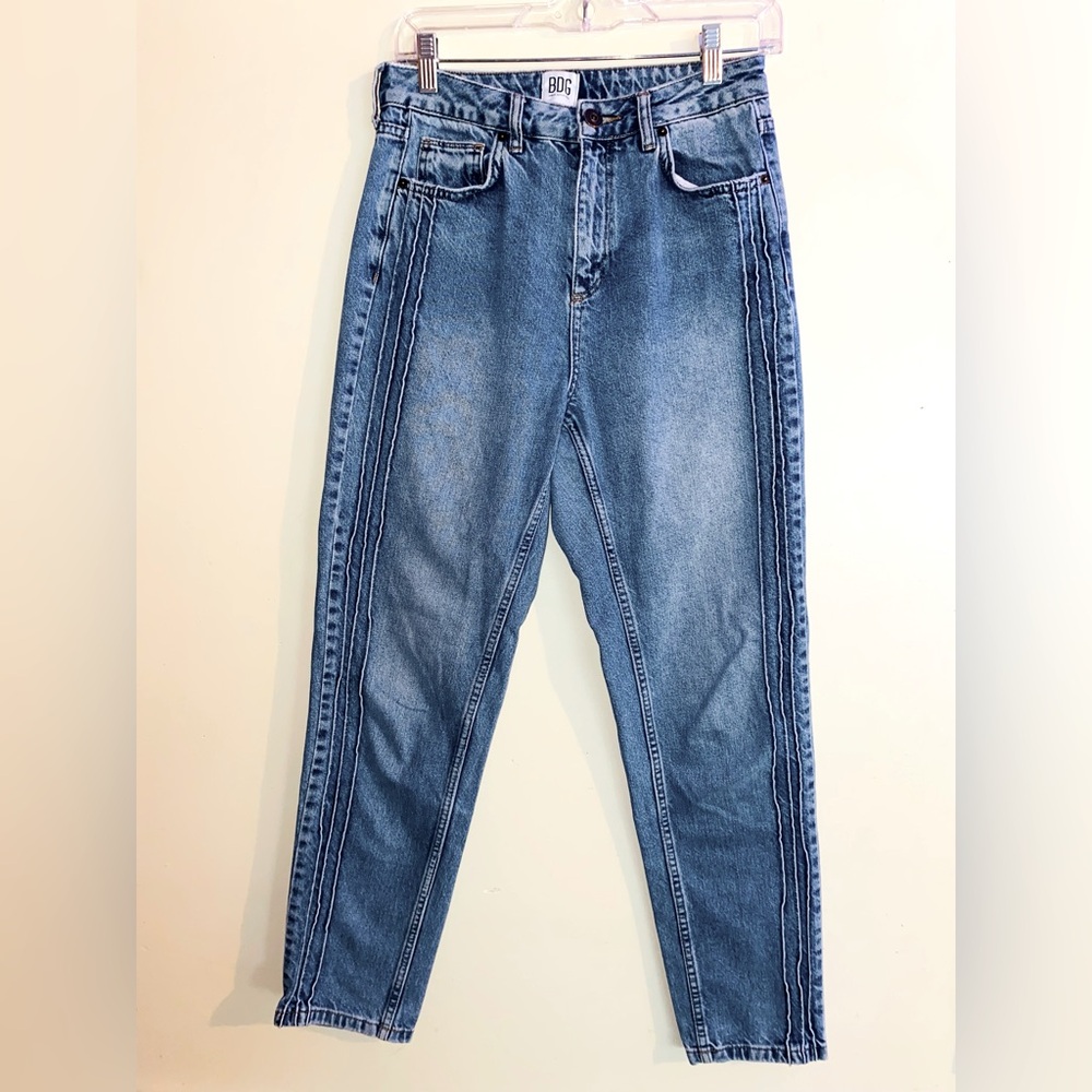 BDG High Rise Boot Cut Mom Jeans Size 27